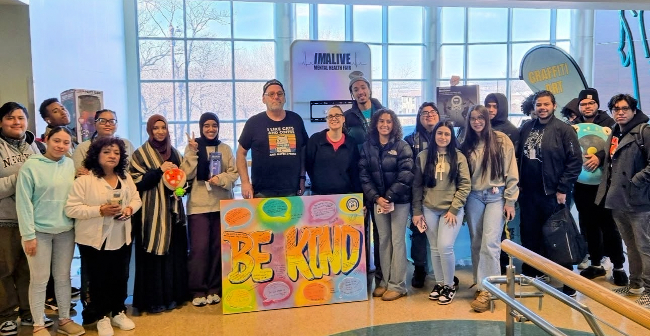 Alunos do HCCC em um evento de saúde mental.